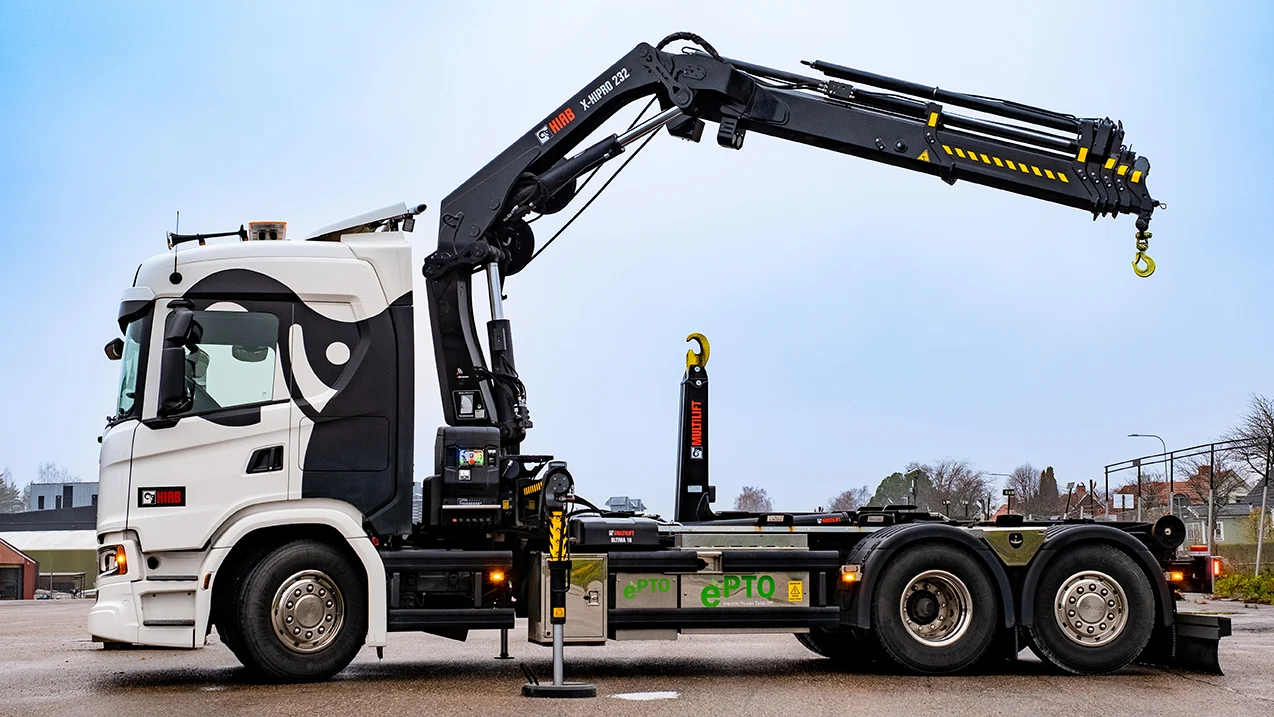 Loader crane unloading machinery and industrial equipment in Amersham